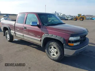 2001 Chevrolet Silverado 1500 LS with VIN 2GCEK19T911350347, listed as a IAAI auction lot 41278449 with 185,027 mi miles. Bid and sale history available at carsss.com. Image 1.