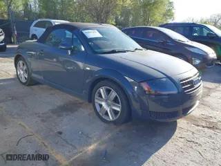 2003 Audi TT with VIN TRUTC28N831005984, listed as a IAAI auction lot 42025251 with 999,999 mi miles. Bid and sale history available at carsss.com. Image 1.