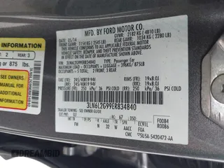 2014 Lincoln MKZ z VIN 3LN6L2G99ER834840, wystawiony jako IAAI lot #42134656 z przebiegiem 33 565 mil mil oraz . Historia ofert i sprzedaży dostępna na DreamBid. Obrazek 9.