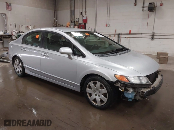 2006 Honda Civic LX z VIN 1HGFA16596L084828, wystawiony jako IAAI lot #40388132 z przebiegiem 193 760 mil mil oraz . Historia ofert i sprzedaży dostępna na DreamBid. Obrazek 1.