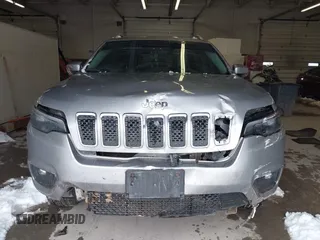 2019 Jeep Cherokee Latitude Plus with VIN 1C4PJMLX8KD137307, listed as a IAAI auction lot 41258365 with 131,758 mi miles and . Bid and sale history available at DreamBid. Image 13.