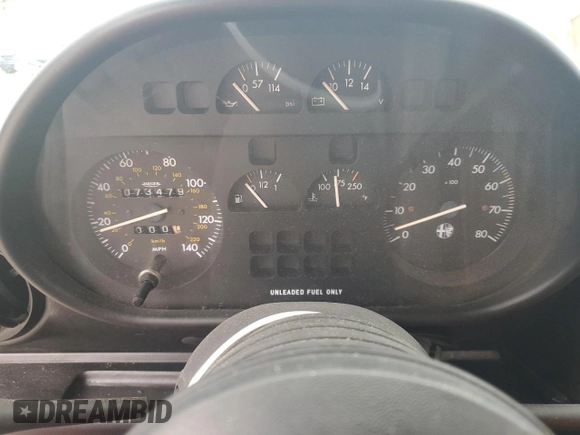 1990 Alfa Romeo Spider z VIN ZARBA12T0L6002373, wystawiony jako Copart lot #75362404 z przebiegiem 73 479 mil mil oraz Nie do naprawy • Non repairable. Historia ofert i sprzedaży dostępna na DreamBid. Obrazek 9.
