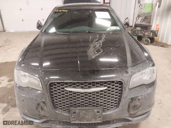 2018 Chrysler 300 with VIN 2C3CCAGG6JH198937, listed as a IAAI auction lot 41428944 with 110,469 mi miles. Bid and sale history available at carsss.com. Image 12.