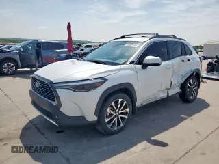 2022 Toyota Corolla Cross XLE with VIN 7MUDAAAG2NV013780, listed as a Copart auction lot 53491285 with 42,456 mi miles and Salvage title. Bid and sale history available at DreamBid. Image 1.