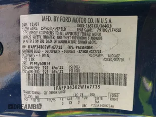 2002 Ford Focus SE with VIN 1FAFP34302W167735, listed as a IAAI auction lot 42056931 with 303,295 mi miles and . Bid and sale history available at carsss.com. Image 9.