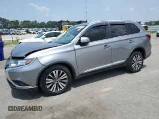 2019 Mitsubishi Outlander SE with VIN JA4AD3A30KZ026772, listed as a Copart auction lot 62219675 with 128,507 mi miles and Salvage title. Bid and sale history available at DreamBid. Image 1.