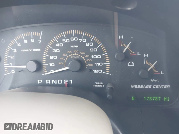 2003 Ford Expedition Special Service with VIN 1FMFU16L63LA30060, listed as a IAAI auction lot 42080566 with 178,757 mi miles. Bid and sale history available at carsss.com. Image 7.