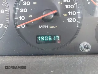 2001 Jeep Grand Cherokee Laredo with VIN 1J4GW48S81C520385, listed as a IAAI auction lot 42790086 with 190,617 mi miles and . Bid and sale history available at DreamBid. Image 7.