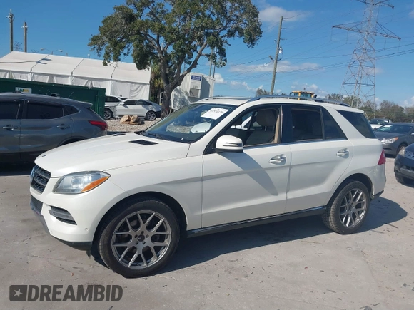 2014 Mercedes-Benz M 350 with VIN 4JGDA5HBXEA373643, listed as a IAAI auction lot 41554130 with 121,995 mi miles and . Bid and sale history available at DreamBid. Image 14.