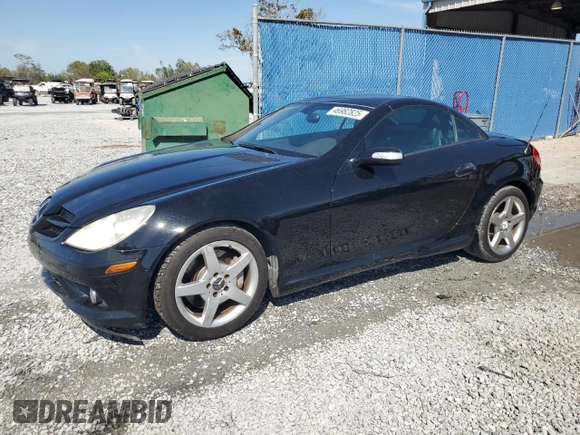 2005 Mercedes-Benz SLK 230/320 z VIN WDBWK56F55F038873, wystawiony jako Copart lot #46982825 z przebiegiem 169 826 mil mil oraz Szkoda całkowita • Salvage title. Historia ofert i sprzedaży dostępna na DreamBid. Obrazek 1.