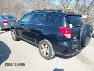 2008 Toyota RAV4 with VIN JTMBD33V385197220, listed as a IAAI auction lot 41997924 with 197,630 mi miles. Bid and sale history available at carsss.com. Image 3.