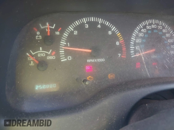 2000 Dodge Dakota Sport with VIN 1B7GL2AN2YS776819, listed as a IAAI auction lot 42066658 with 250,880 mi miles and . Bid and sale history available at carsss.com. Image 7.