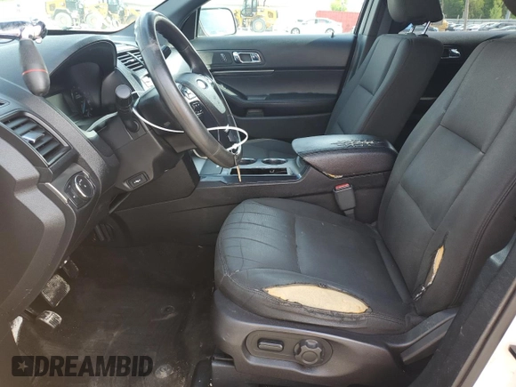 2018 Ford Police Interceptor Utility z VIN 1FM5K8AR0JGA58853, wystawiony jako Copart lot #56120995 z przebiegiem 79 960 mil mil oraz Tytuł czysty. Historia ofert i sprzedaży dostępna na DreamBid. Obrazek 7.