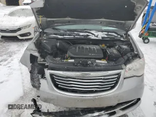 2016 Chrysler Town & Country Touring z VIN 2C4RC1CG6GR263834, wystawiony jako Copart lot #46109155 z przebiegiem 168 732 mil mil oraz Tytuł czysty. Historia ofert i sprzedaży dostępna na DreamBid. Obrazek 12.