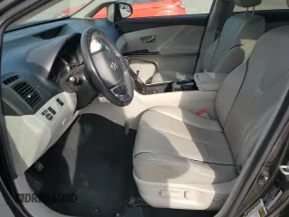 2014 Toyota Venza LE z VIN 4T3ZA3BB5EU084579, wystawiony jako Copart lot #54610315 z przebiegiem 131 696 mil mil oraz Czysty tytuł • Clean title. Historia ofert i sprzedaży dostępna na DreamBid. Obrazek 7.
