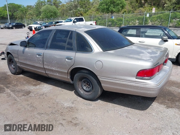 1995 Ford Crown Victoria с VIN 2FALP73W5SX140346, выставлен на аукционе IAAI как лот 41974429 с пробегом 166 540 миль миль и . История ставок и продаж доступна на DreamBid. Изображение 3.
