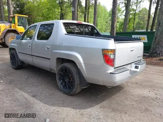2006 Honda Ridgeline RTS with VIN 2HJYK16456H567706, listed as a IAAI auction lot 42109917 with 204,256 mi miles. Bid and sale history available at carsss.com. Image 3.