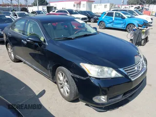 2012 Lexus ES 330 z VIN JTHBK1EG2C2510789, wystawiony jako IAAI lot #42454175 z przebiegiem 175 147 mil mil oraz . Historia ofert i sprzedaży dostępna na DreamBid. Obrazek 1.