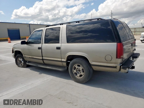 1999 Chevrolet Suburban z VIN 1GNFK16R9XJ573510, wystawiony jako Copart lot #58450815 z przebiegiem 287 235 mil mil oraz Szkoda całkowita • Salvage title. Historia ofert i sprzedaży dostępna na DreamBid. Obrazek 2.
