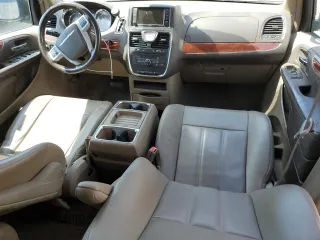 2014 Chrysler Town & Country Touring with VIN 2C4RC1BG0ER174758, listed as a Copart auction lot 59584065 with 192,965 mi miles and Salvage title. Bid and sale history available at DreamBid. Image 8.