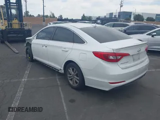 2016 Hyundai Sonata SE with VIN 5NPE24AF5GH346620, listed as a IAAI auction lot 41857993 with 90,617 mi miles and . Bid and sale history available at DreamBid. Image 3.