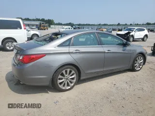 2013 Hyundai Sonata SE z VIN 5NPEC4AC2DH557370, wystawiony jako Copart lot #59120895 z przebiegiem 180 932 mil mil oraz Szkoda całkowita • Salvage title. Historia ofert i sprzedaży dostępna na DreamBid. Obrazek 3.