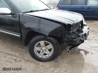 2006 Jeep Grand Cherokee Overland with VIN 1J8HR68296C308382, listed as a IAAI auction lot 41466673 with 167,028 mi miles. Bid and sale history available at carsss.com. Image 13.