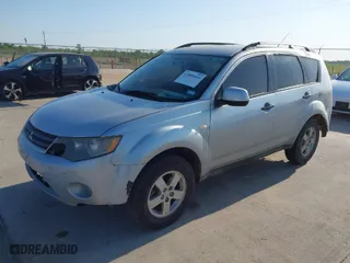 2007 Mitsubishi Outlander ES with VIN JA4MS31X37U010625, listed as a IAAI auction lot 42000410 with 294,363 mi miles. Bid and sale history available at carsss.com. Image 2.