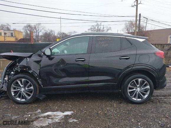 2022 Buick Encore GX Preferred with VIN KL4MMBS2XNB088271, listed as a IAAI auction lot 41684546 with 31,179 mi miles. Bid and sale history available at carsss.com. Image 14.