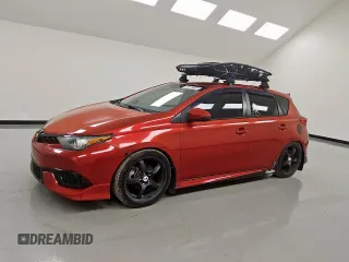 2016 Scion iM z VIN JTNKARJE1GJ515111, wystawiony jako Copart lot #60888145 z przebiegiem 63 709 mil mil oraz Czysty tytuł • Clean title. Historia ofert i sprzedaży dostępna na DreamBid. Obrazek 1.