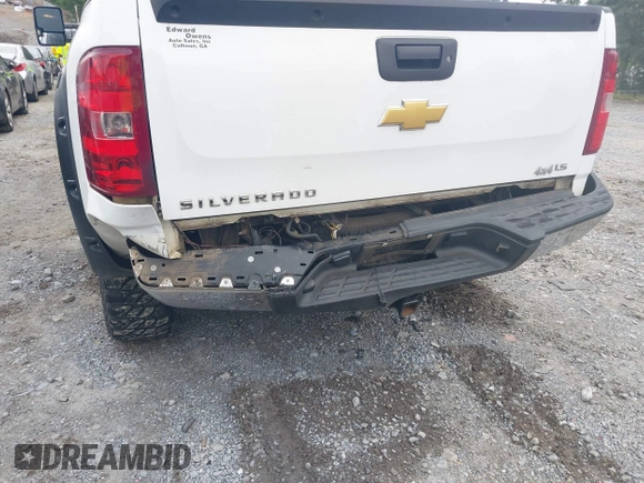2013 Chevrolet Silverado 1500 LS with VIN 3GCPKREA1DG260052, listed as a IAAI auction lot 40459099 with 171,718 mi miles and . Bid and sale history available at DreamBid. Image 6.