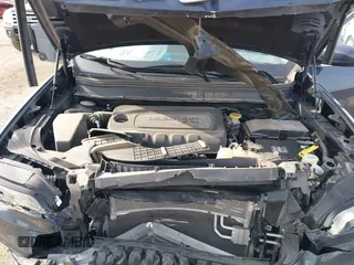 2019 Jeep Cherokee Latitude with VIN 1C4PJLCB2KD403788, listed as a IAAI auction lot 41934713 with 95,455 mi miles and . Bid and sale history available at DreamBid. Image 10.
