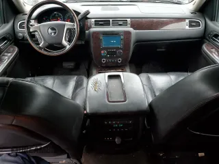 2008 GMC Yukon XL z VIN 1GKFK66858J167629, wystawiony jako Copart lot #50407075 z przebiegiem 182 832 mil mil oraz Szkoda całkowita • Salvage title. Historia ofert i sprzedaży dostępna na DreamBid. Obrazek 8.