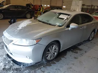 2013 Lexus ES 350 4dr Sdn with VIN JTHBK1GG9D2063523, listed as a IAAI auction lot 41386882 with 126,867 mi miles. Bid and sale history available at carsss.com. Image 17.