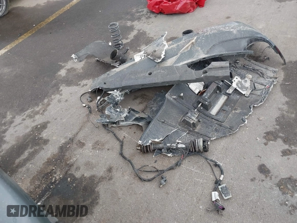 2018 Ferrari 488 z VIN ZFF79ALA9J0229410, wystawiony jako IAAI lot #41511074 z przebiegiem Nie podano mil oraz . Historia ofert i sprzedaży dostępna na DreamBid. Obrazek 11.