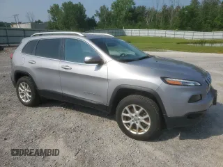 2018 Jeep Cherokee Latitude Plus z VIN 1C4PJMLX6JD500976, wystawiony jako Copart lot #64829185 z przebiegiem 62 491 mil mil oraz Szkoda całkowita • Salvage title. Historia ofert i sprzedaży dostępna na DreamBid. Obrazek 4.