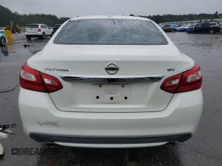 2017 Nissan Altima SV z VIN 1N4AL3AP9HC258994, wystawiony jako Copart lot #56289865 z przebiegiem 82 763 mil mil oraz Szkoda całkowita • Salvage title. Historia ofert i sprzedaży dostępna na DreamBid. Obrazek 6.