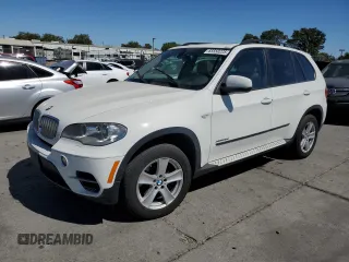 2012 BMW X5 35d z VIN 5UXZW0C50C0B90112, wystawiony jako Copart lot #65550225 z przebiegiem 165 685 mil mil oraz Czysty tytuł • Clean title. Historia ofert i sprzedaży dostępna na DreamBid. Obrazek 1.