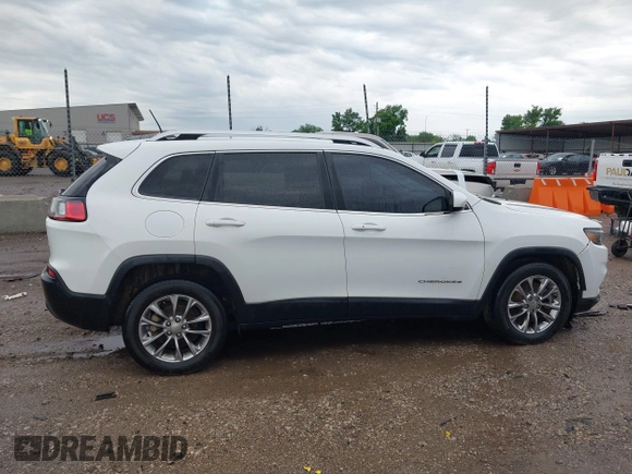 2019 Jeep Cherokee Latitude Plus z VIN 1C4PJLLB3KD151355, wystawiony jako IAAI lot #42128836 z przebiegiem 94 753 mil mil oraz . Historia ofert i sprzedaży dostępna na DreamBid. Obrazek 13.