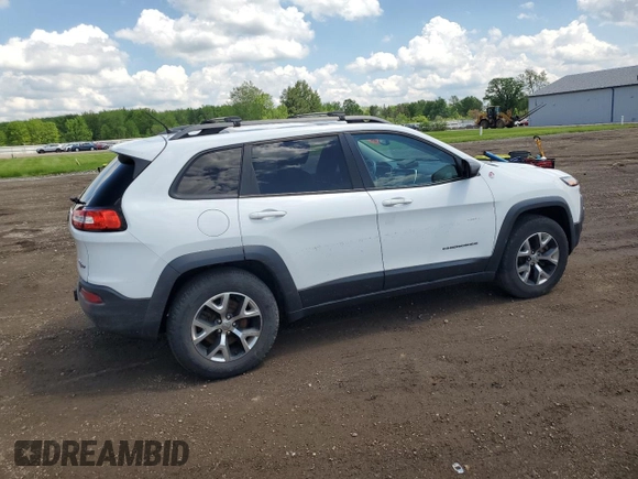 2014 Jeep Cherokee Trailhawk z VIN 1C4PJMBS5EW201897, wystawiony jako Copart lot #57378795 z przebiegiem 172 715 mil mil oraz Szkoda całkowita • Salvage title. Historia ofert i sprzedaży dostępna na DreamBid. Obrazek 3.