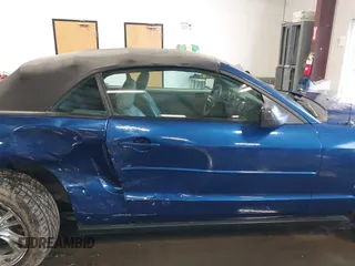 2006 Ford Mustang Standard with VIN 1ZVFT84N365217671, listed as a IAAI auction lot 41633515 with 80,637 mi miles and . Bid and sale history available at DreamBid. Image 14.