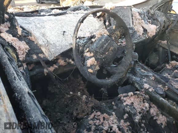 2022 Jeep Compass Limited z VIN 3C4NJDCB3NT112101, wystawiony jako Copart lot #88647215 z przebiegiem Nie podano mil oraz Szkoda całkowita • Salvage title. Historia ofert i sprzedaży dostępna na DreamBid. Obrazek 8.