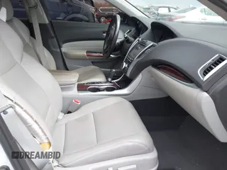 2016 Acura TLX Technology z VIN 19UUB1F56GA013295, wystawiony jako IAAI lot #42011330 z przebiegiem 98 256 mil mil oraz . Historia ofert i sprzedaży dostępna na DreamBid. Obrazek 5.
