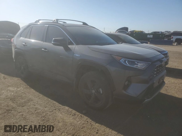 2021 Toyota RAV4 Hybrid XSE z VIN 4T3E6RFV9MU041188, wystawiony jako Copart lot #52697145 z przebiegiem 95 115 mil mil oraz Szkoda całkowita • Salvage title. Historia ofert i sprzedaży dostępna na DreamBid. Obrazek 4.