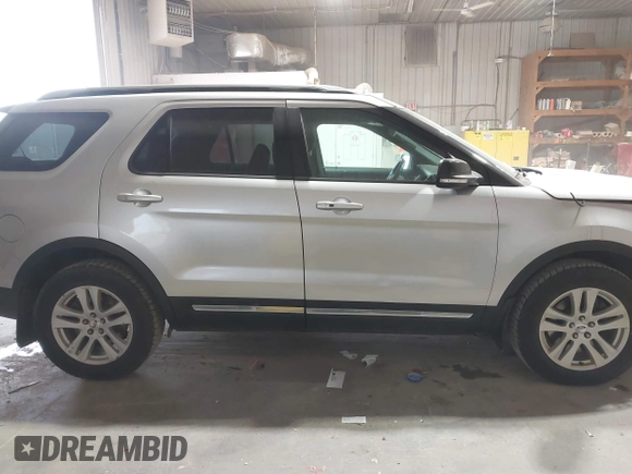 2018 Ford Explorer XLT z VIN 1FM5K8D8XJGA03930, wystawiony jako IAAI lot #41492266 z przebiegiem 160 362 mil mil oraz . Historia ofert i sprzedaży dostępna na DreamBid. Obrazek 14.