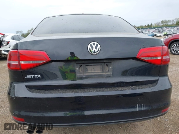 2015 Volkswagen Jetta S с VIN 3VW2K7AJ5FM354165, выставлен на аукционе IAAI как лот 42145647 с пробегом 77 653 миль миль и . История ставок и продаж доступна на DreamBid. Изображение 16.
