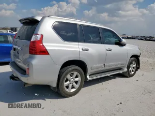 2010 Lexus GX 460 Premium with VIN JTJJM7FXXA5017699, listed as a Copart auction lot 50470045 with 185,063 mi miles and Salvage title. Bid and sale history available at DreamBid. Image 3.