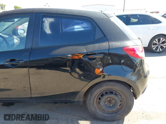 2012 Mazda 2 Sport with VIN JM1DE1KZ0C0146875, listed as a IAAI auction lot 41974461 with 211,414 mi miles. Bid and sale history available at carsss.com. Image 16.