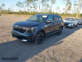 2024 Kia Sorento S with VIN 5XYRL4JC6RG255953, listed as a IAAI auction lot 41842589 with 28,030 mi miles. Bid and sale history available at carsss.com. Image 2.