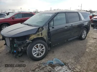 2024 Kia Carnival LX with VIN KNDNB4H38R6387168, listed as a Copart auction lot 84255354 with 7,884 mi miles and Salvage Title. Bid and sale history available at carsss.com. Image 1.